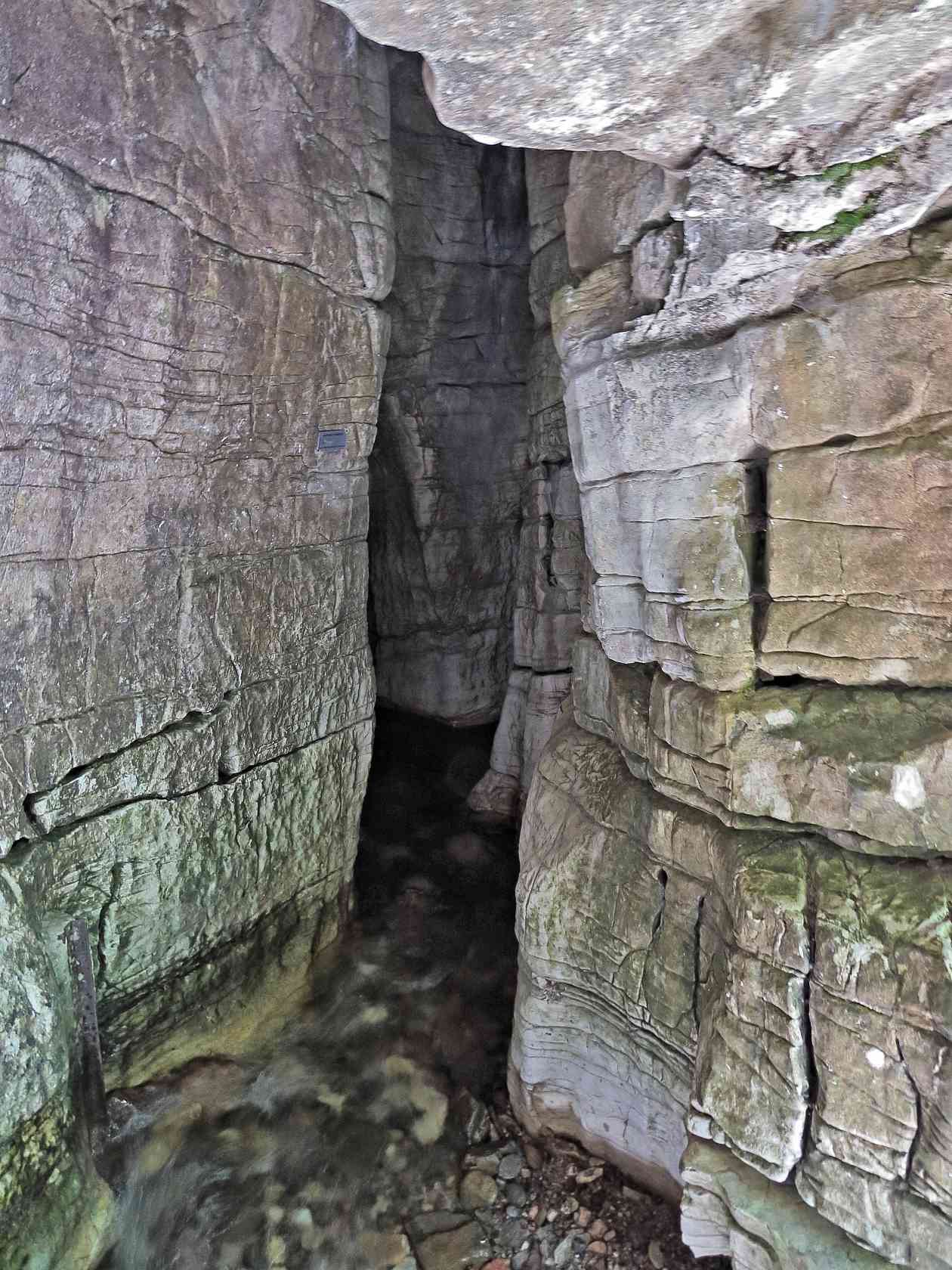 Il Giardino delle Grotte di Ara